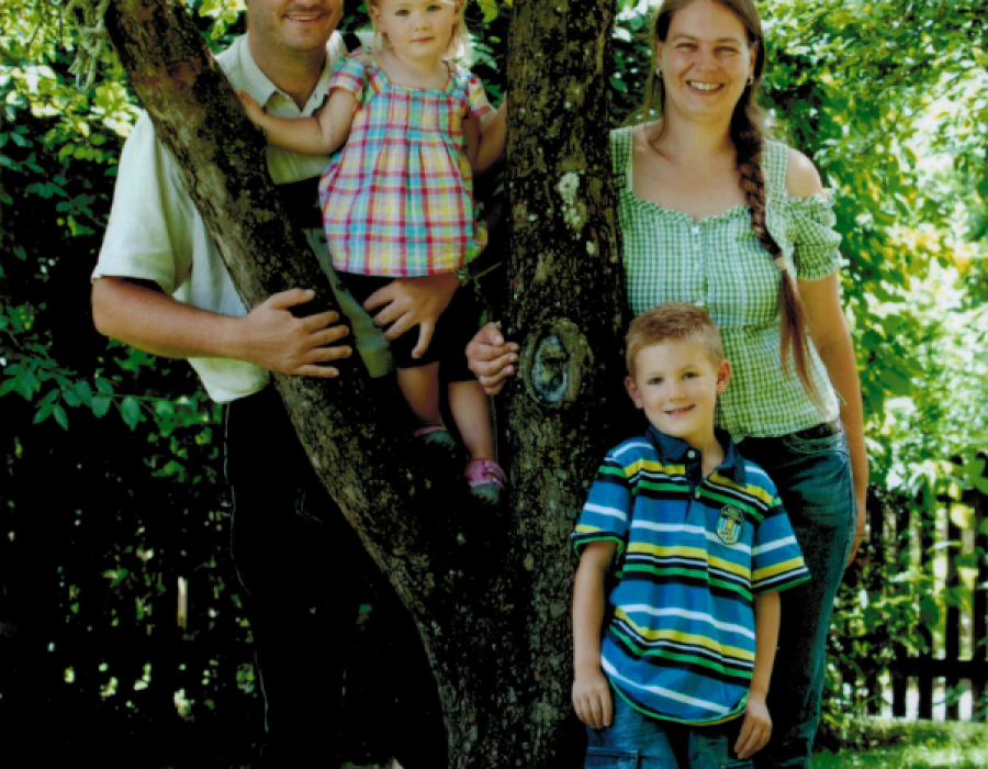 hanschur_fam_bild.png